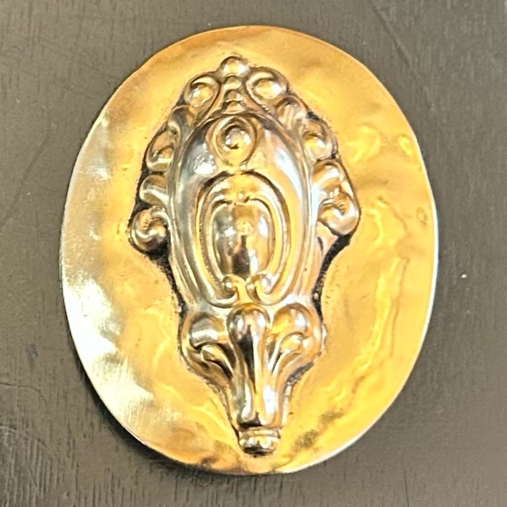 Vintage Gold Tone Art Nouveau Style Pin / Brooch